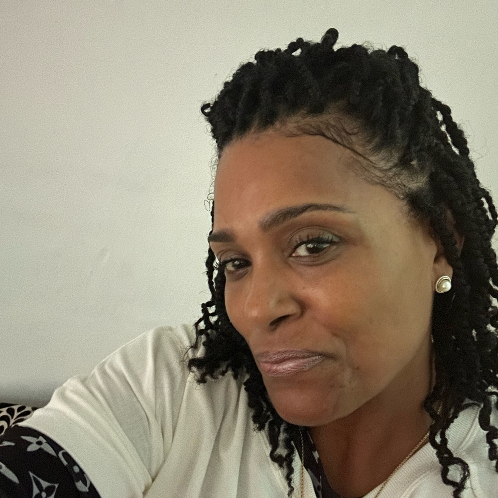 Meet your Posher, Keisha